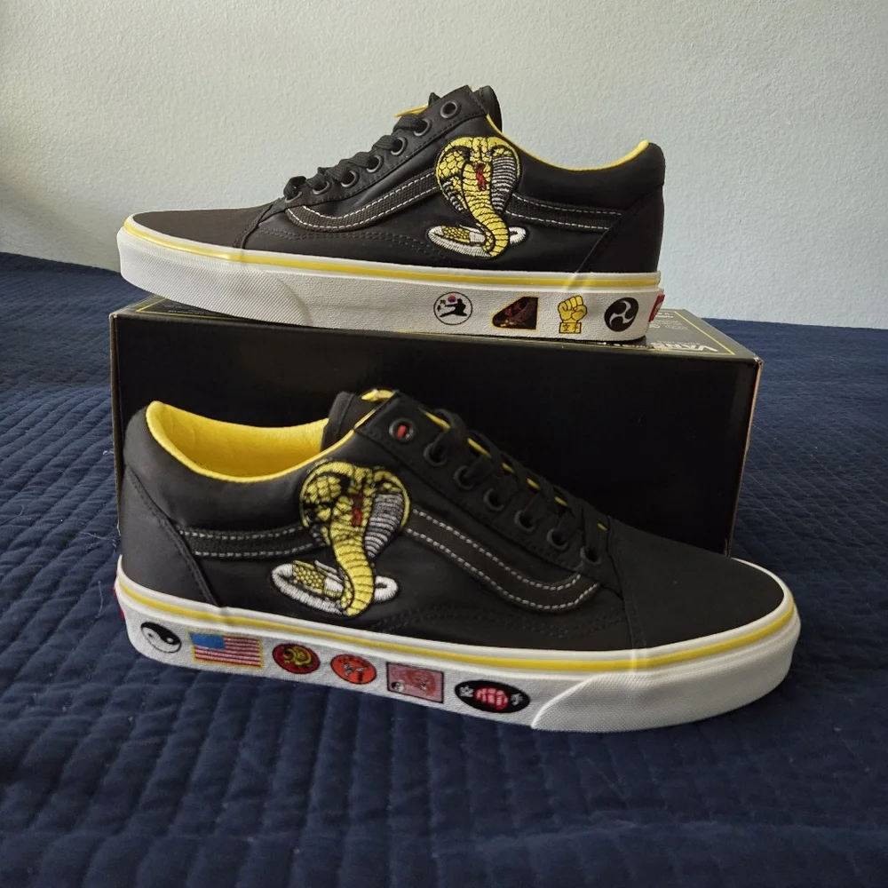 Vans Old Skool Cobra Kai Strike First Men Yellow Black White Rare 122025 - Picture 1 of 10